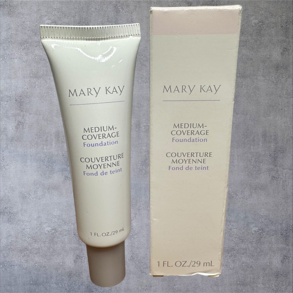 Mary Kay Medium Coverage Foundation Ivory 105 303600 1oz New Gray Cap